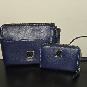Dooney & Bourke Katie Crossbody/Wallet. Marine Color. Discounted Shipping.